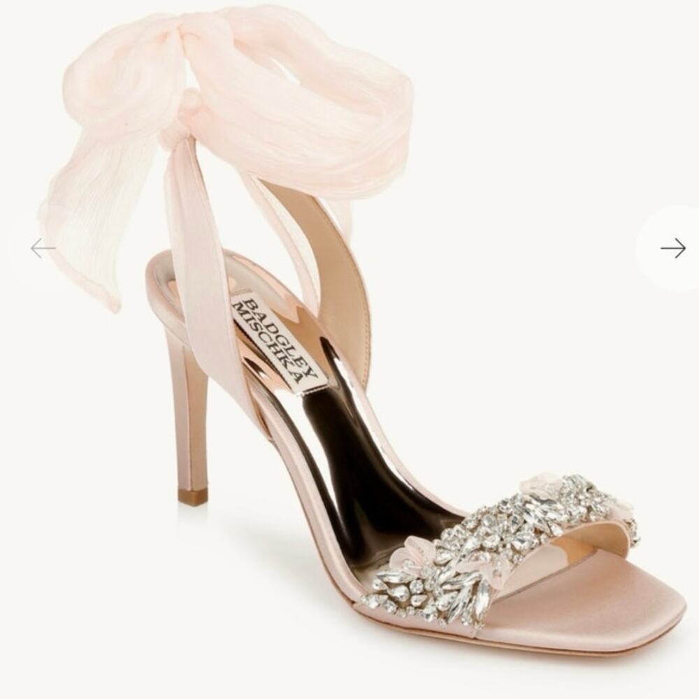 BADGLEY MISCHKA Bobbie Statement Bow StrapStiletto Size 7.5 NEW